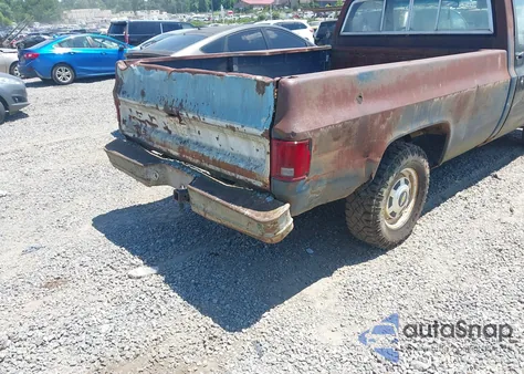 1982 Chevrolet C20 из США, поврежденный, VIN 1GCGC24M6CJ114288